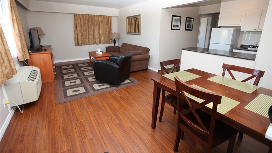 Canadas Best Value Inn Suite