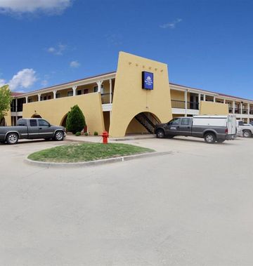 Americas Best Value Inn & Suites-Yukon