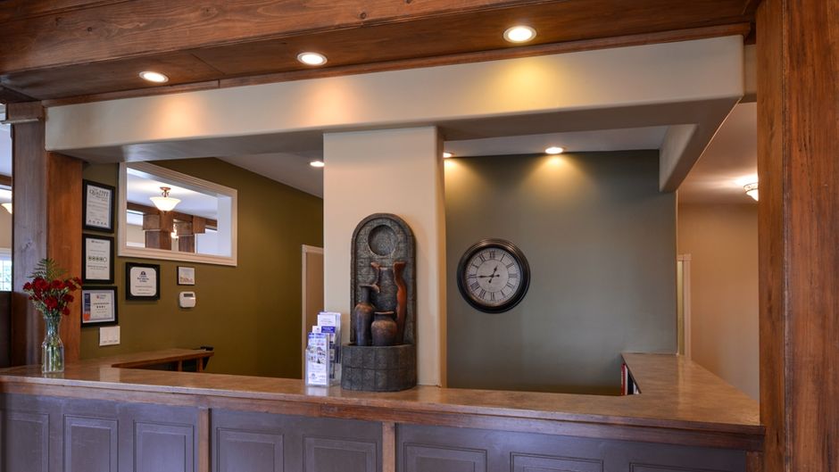 Canadas Best Value Inn/StesCharlottetown Lobby