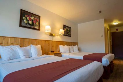 Canadas Best Value Inn- River View Hotel
