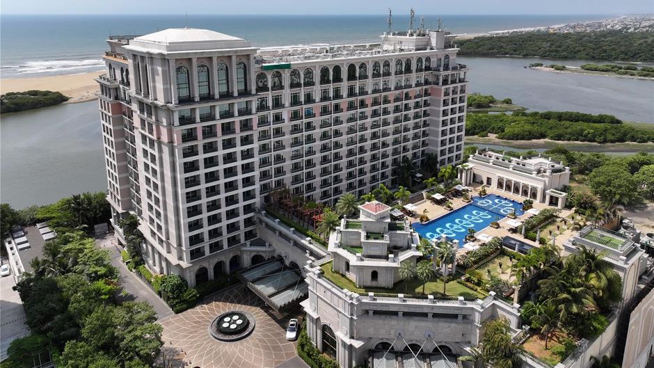 The Leela Palace Chennai Exterior