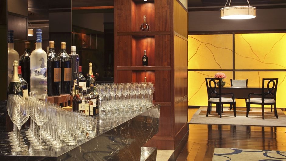 The Leela Ambience Gurgaon Restaurant