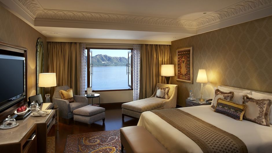 The Leela Palace Udaipur Suite