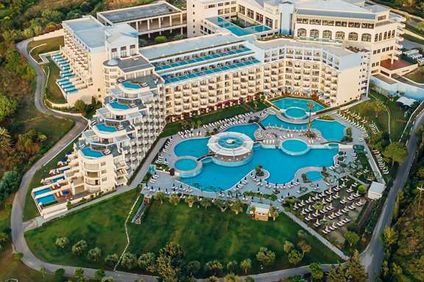 Atrium Platinum Spa & Convention Resort