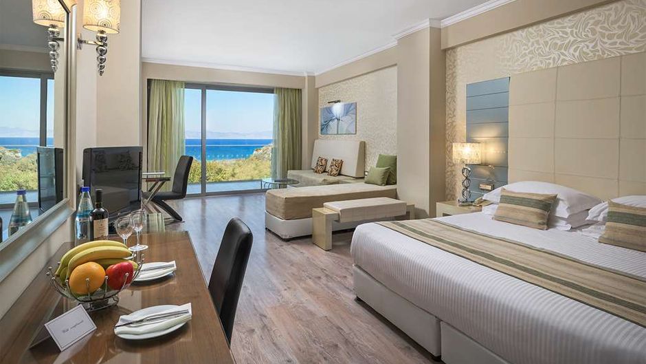 Atrium Platinum Spa & Convention Resort Room
