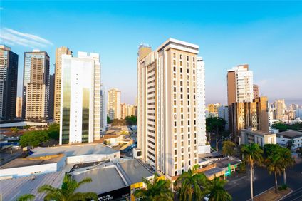 Golden Tulip Address