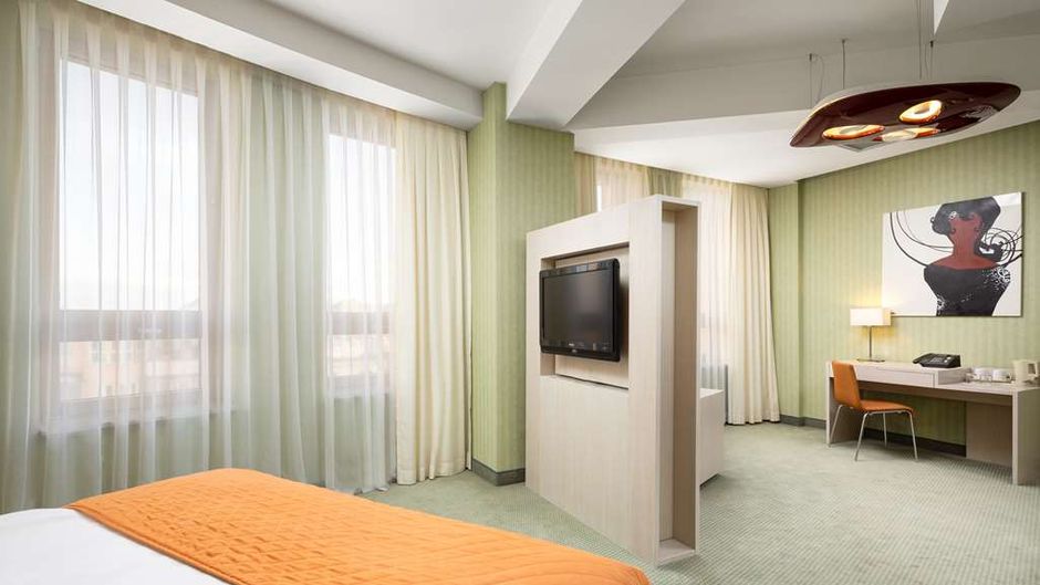 Golden Tulip Ana Tower Sibiu Suite