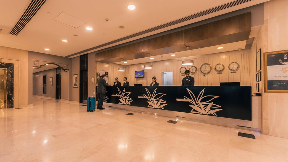 Golden Tulip Bahrain Lobby
