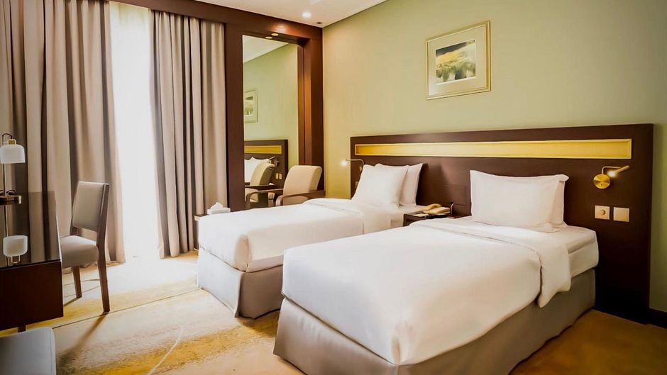Golden Tulip Bahrain Room