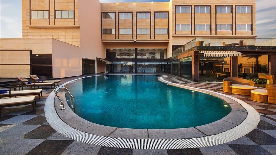 Golden Tulip Bhiwadi BDI Club & Suites Exterior