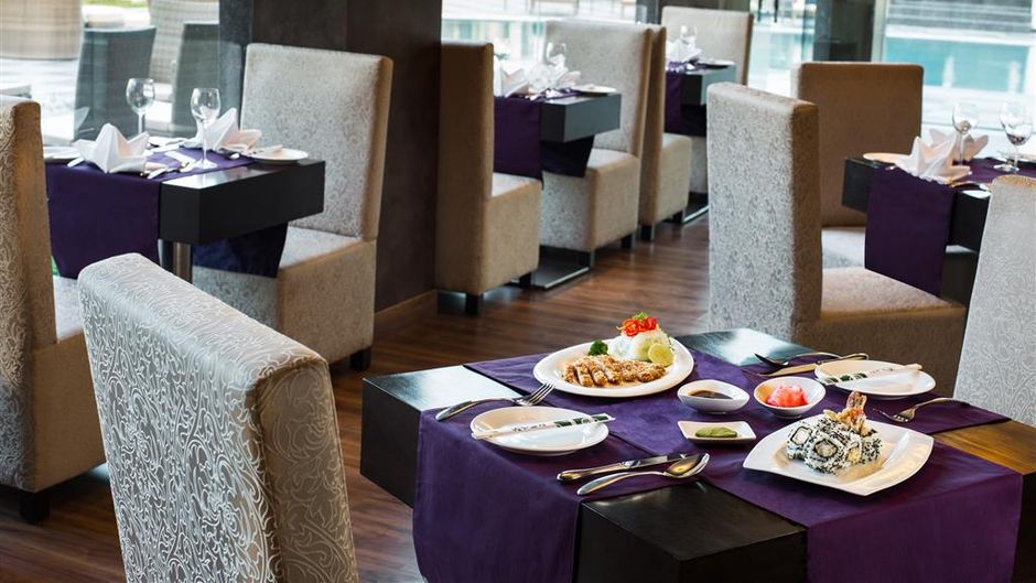 Golden Tulip Bhiwadi BDI Club & Suites Restaurant