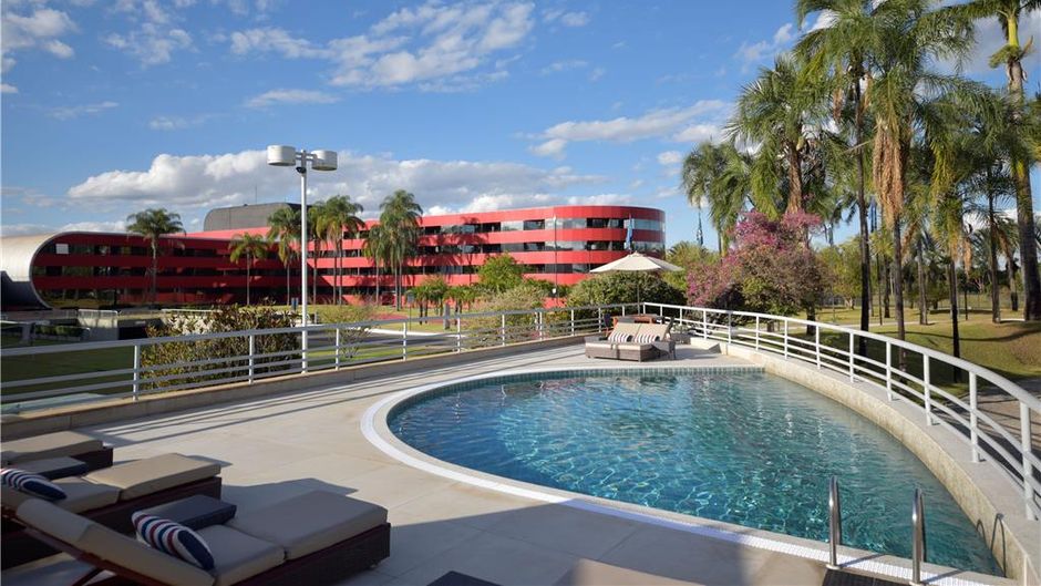 Golden Tulip Brasilia Alvorada Pool