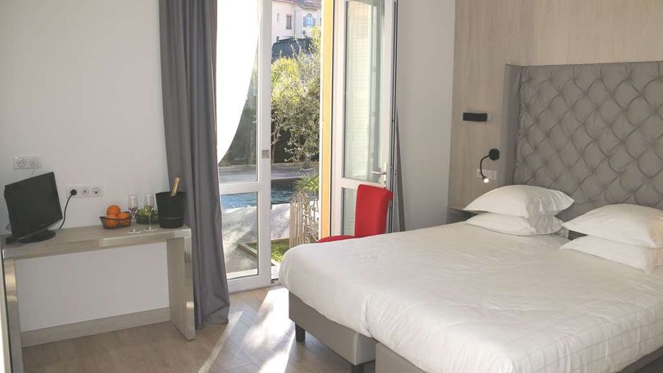 Golden Tulip Cannes Hotel de Paris Room