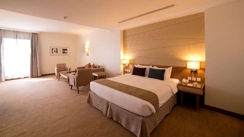 Golden Tulip Corniche Dammam Room