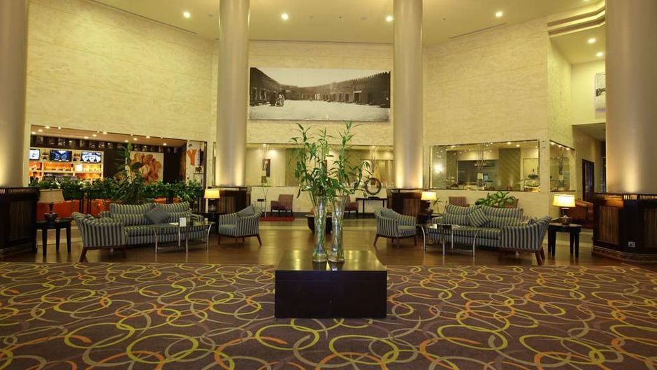 Golden Tulip Hail Hotel Lobby