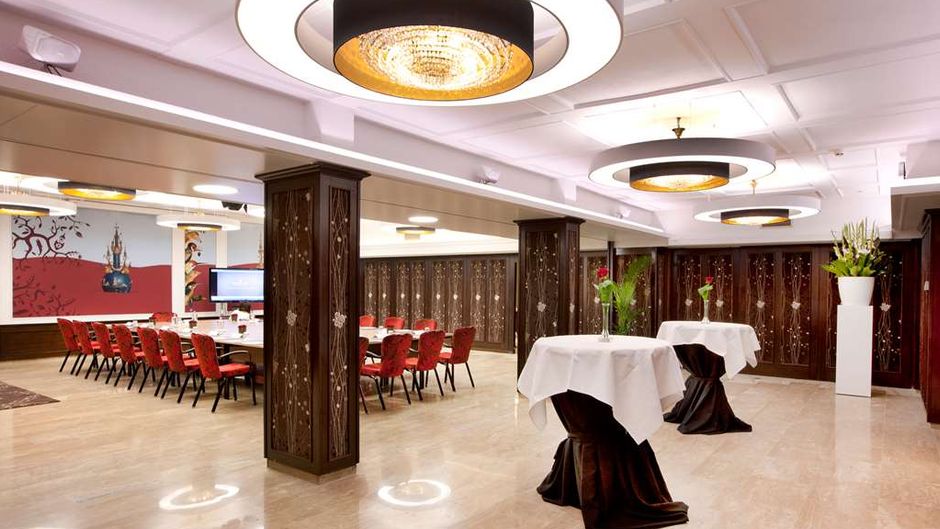 Golden Tulip Hotel Central Meeting