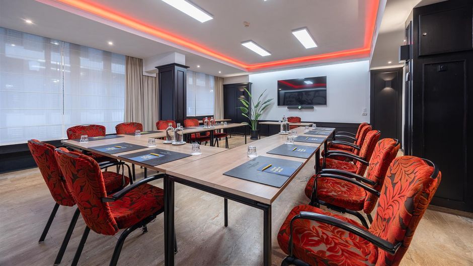 Golden Tulip Hotel Central Meeting