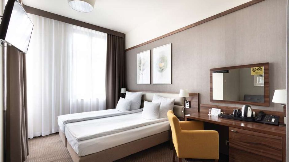 Golden Tulip Krakow City Center Room