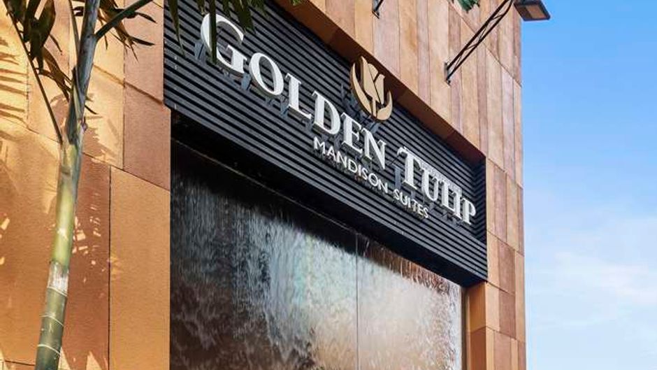 Golden Tulip Mandison Suites Exterior