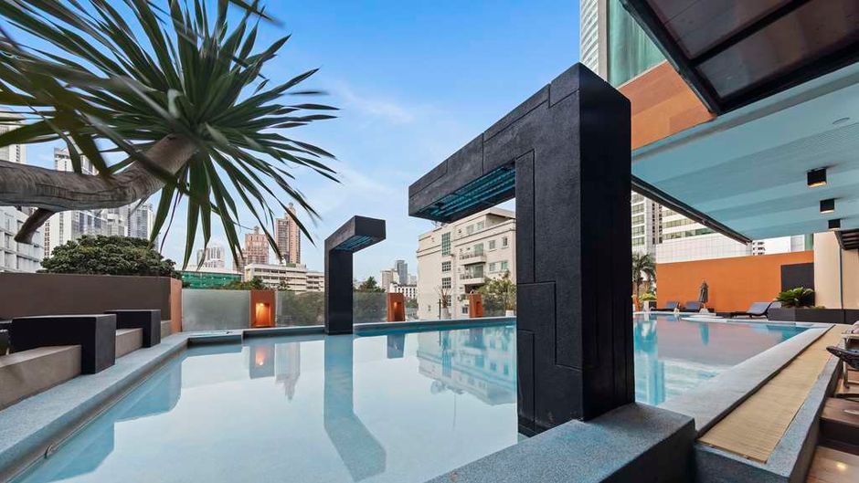 Golden Tulip Mandison Suites Pool