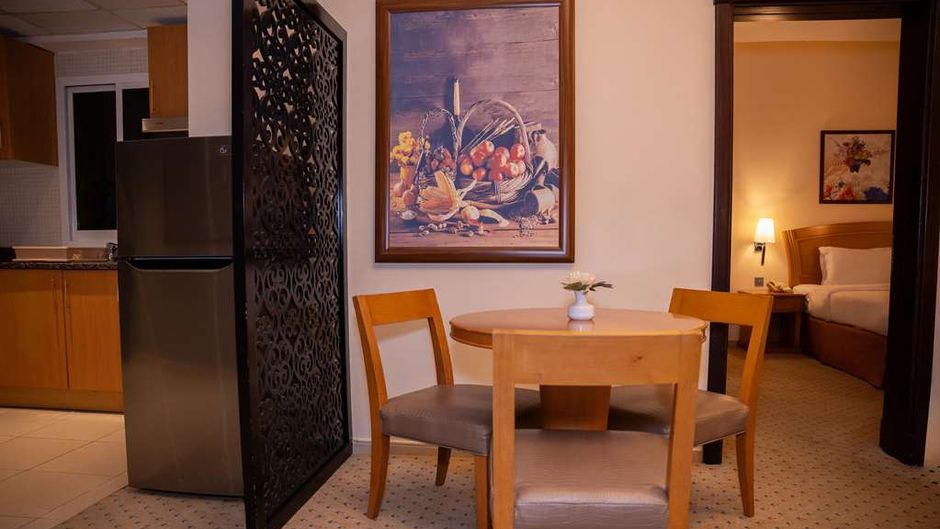 Golden Tulip Sharjah Suite