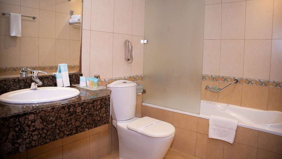 Golden Tulip Sharjah Room