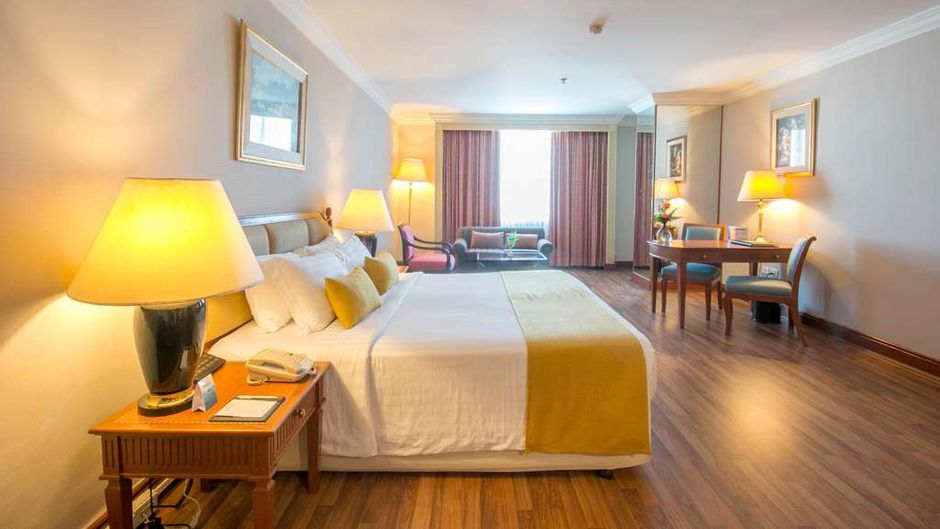 Golden Tulip Sovereign Hotel Bangkok Suite