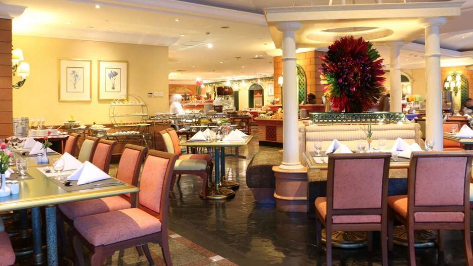Golden Tulip Sovereign Hotel Bangkok Restaurant