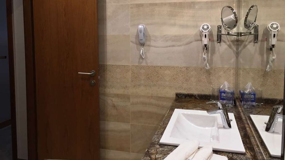 Golden Tulip Varna Room
