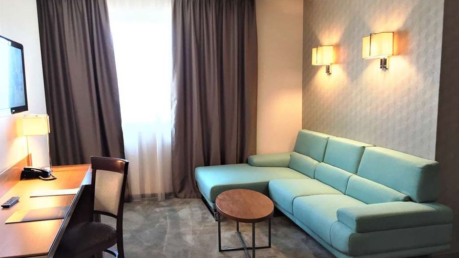 Golden Tulip Varna Suite