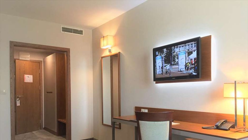 Golden Tulip Varna Suite