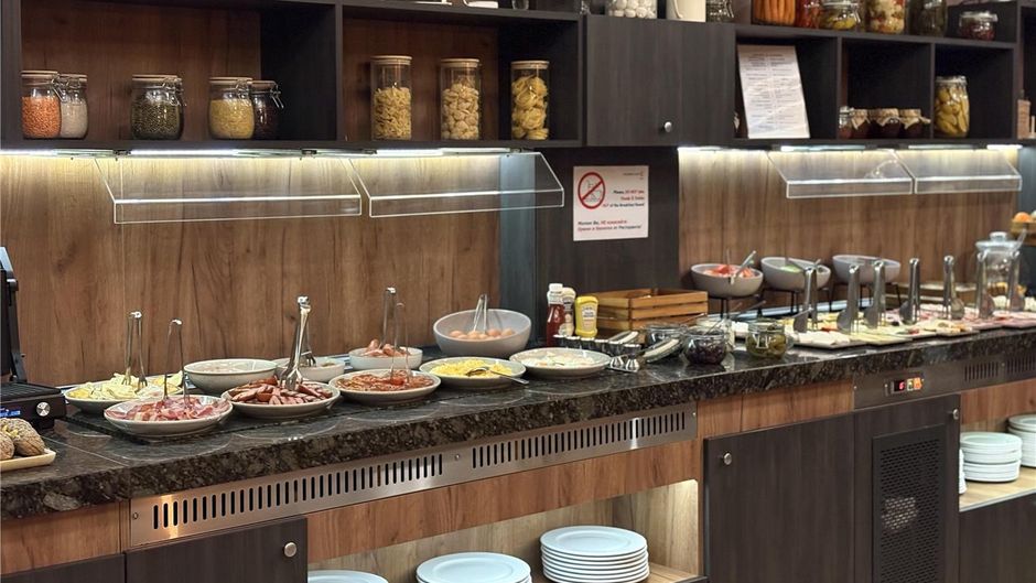 Golden Tulip Varna Restaurant