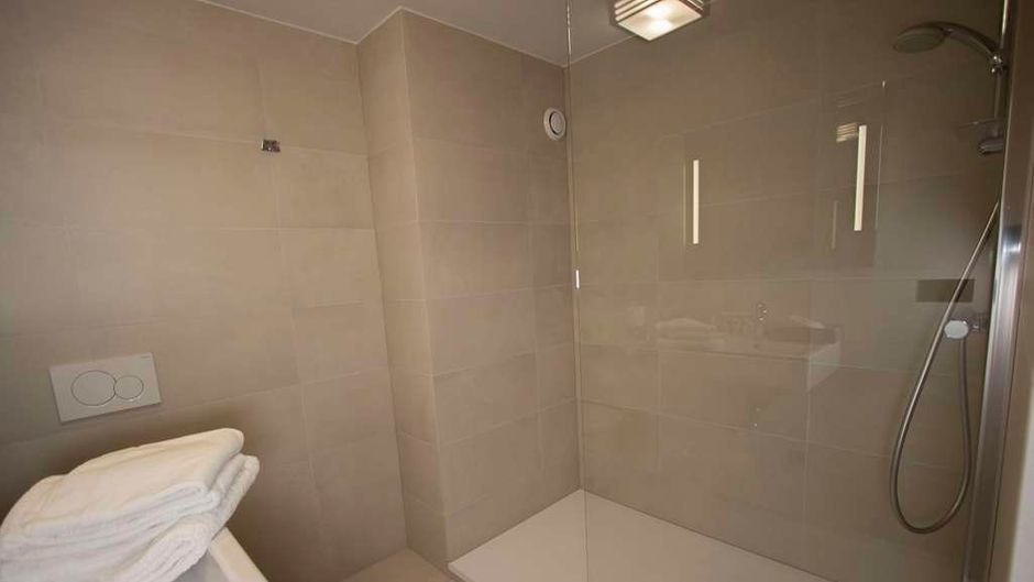 Golden Tulip West Ende Room