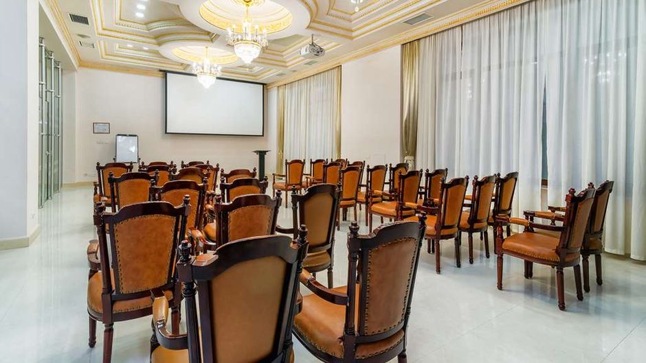 Royal Tulip Almaty Meeting