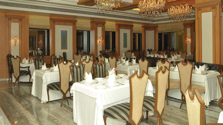 Royal Tulip Navi Mumbai Restaurant