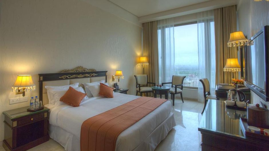 Royal Tulip Navi Mumbai Room