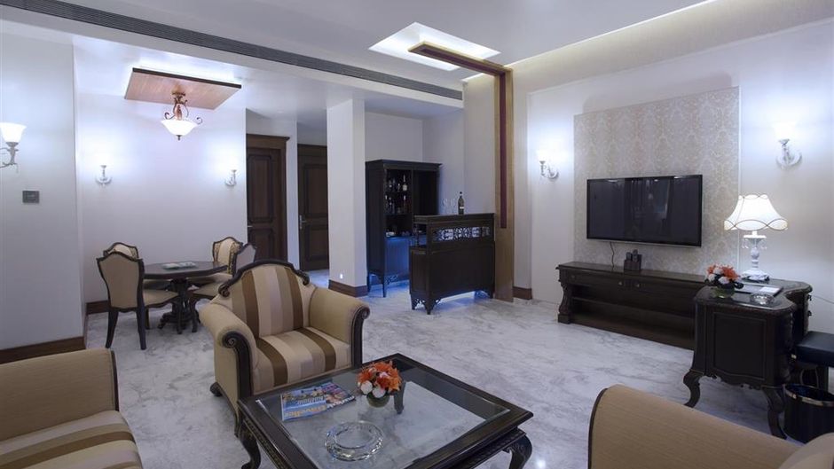 Royal Tulip Navi Mumbai Suite