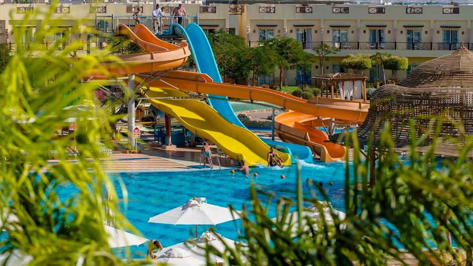 Concorde El Salam Hotel by Royal Tulip Pool