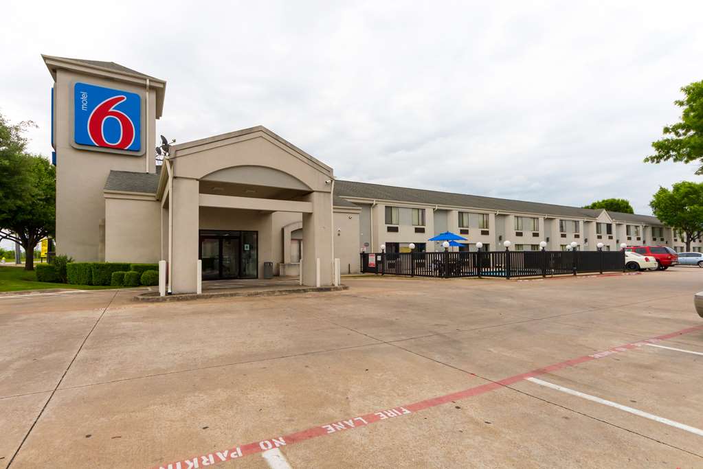 Xbox - MOTEL Motel 6-Newnan, GA, Newnan (updated prices 2025)