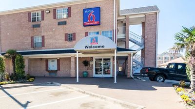 Studio 6 Dallas-Plano Medical Center