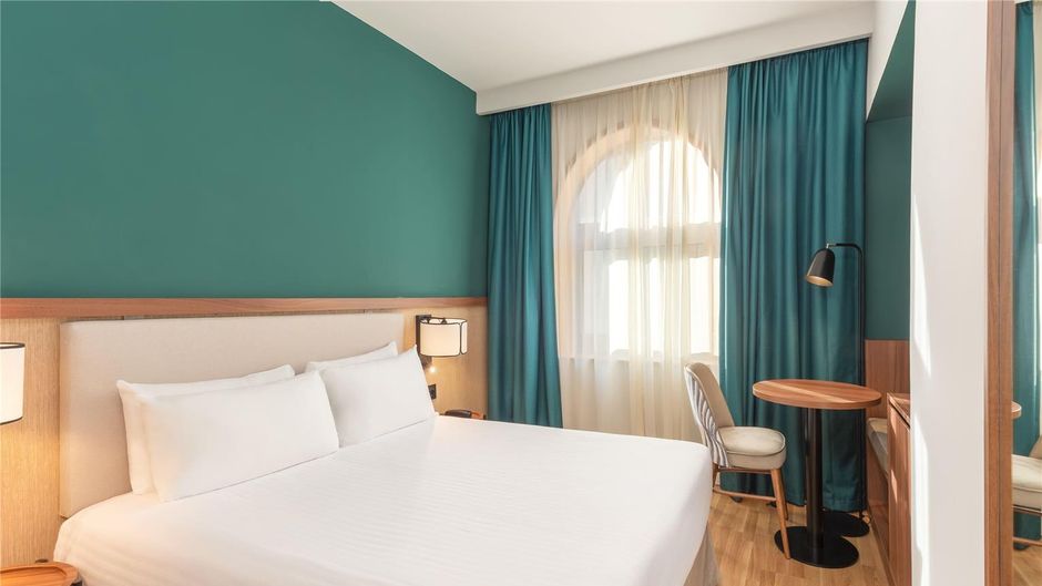 Hotel Elche Centro Affiliated by Melia Room