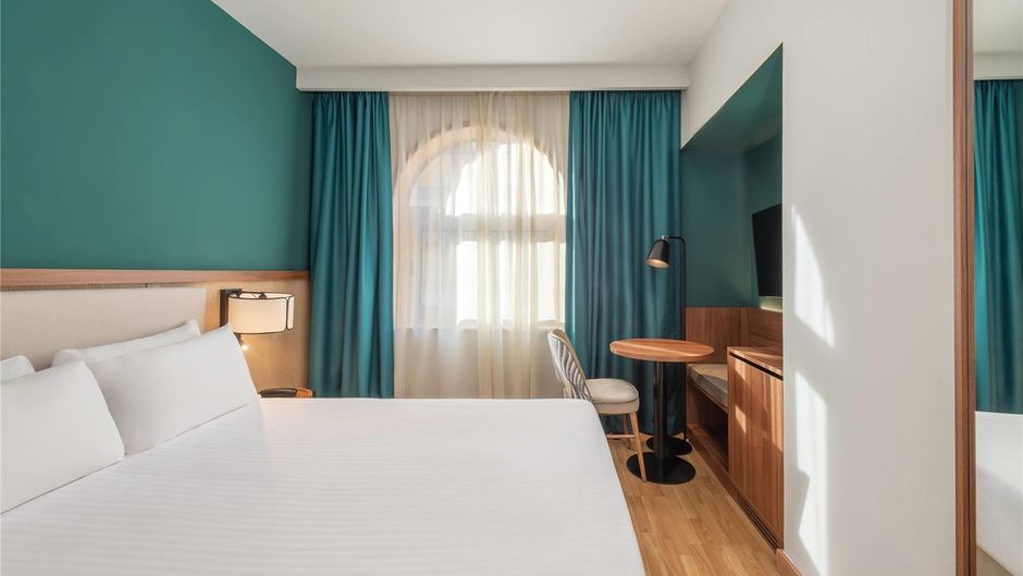 Hotel Elche Centro Affiliated by Melia Room