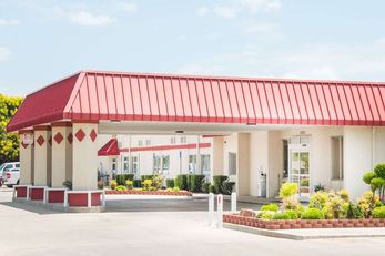 Ramada Enid