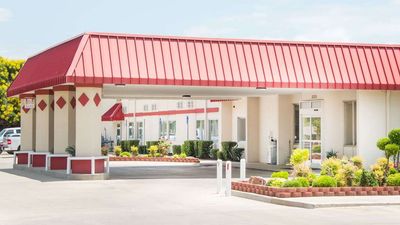 Ramada Enid