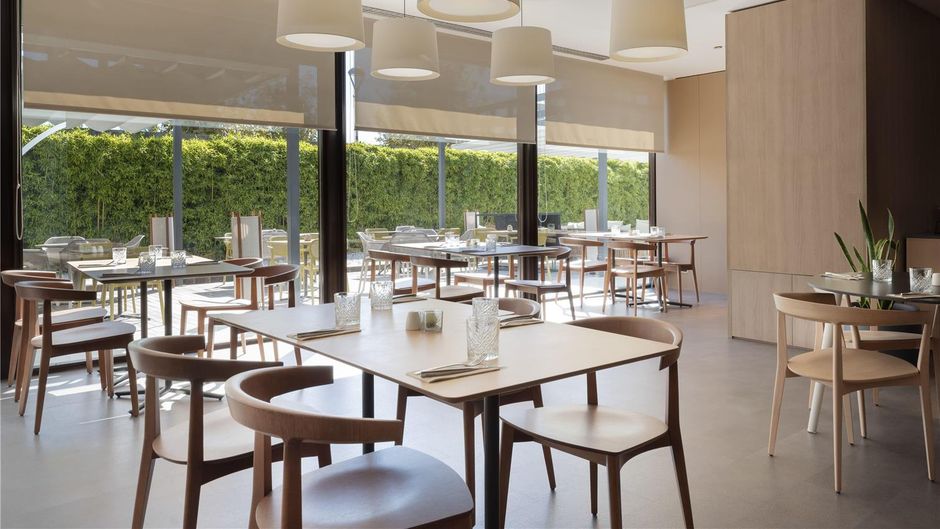 Innside Barcelona Airport Restaurant
