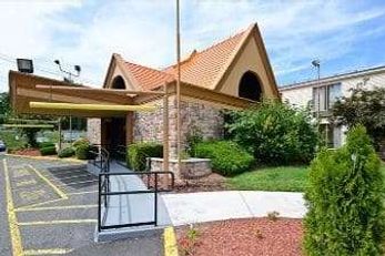 Howard Johnson Inn Clifton