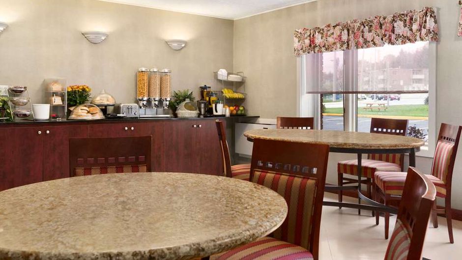 Travelodge Owen Sound Restaurant