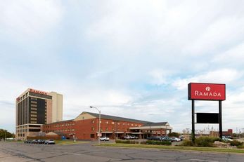 Ramada Downtown Hotel & Conv Ctr