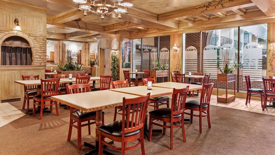 Ramada Fredericton Restaurant