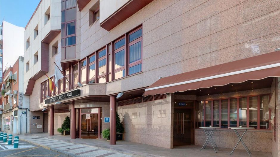 Hotel Puertollano Exterior